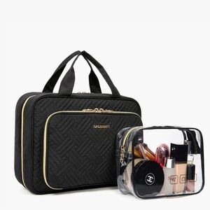 The Space Saver Pro Hanging Toiletry Bag - Bagsmart